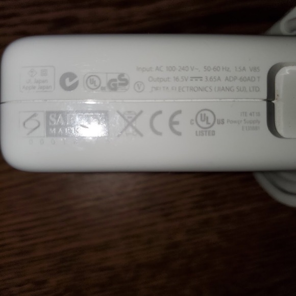 Apple macbook chargers - Picture 6 of 7